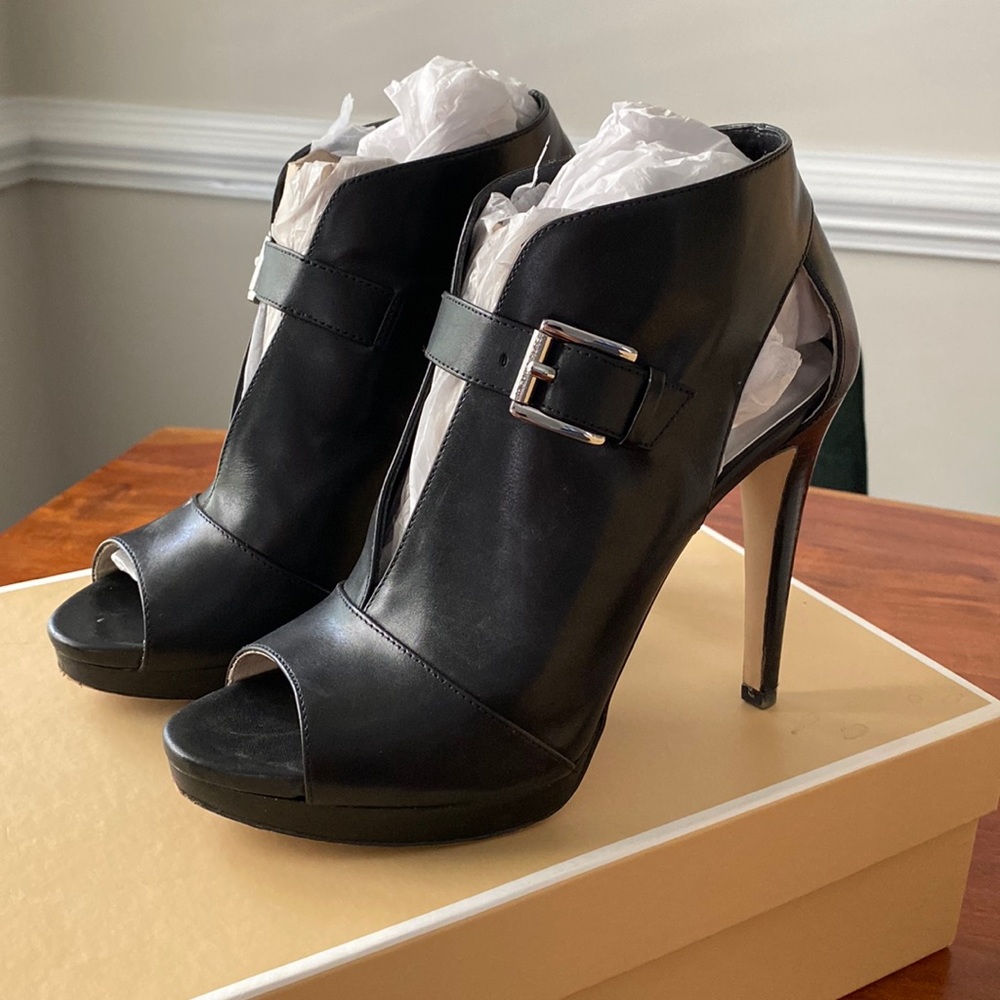 MICHAEL Michael Kors Black Leather Peep-Toe Buckle Heels